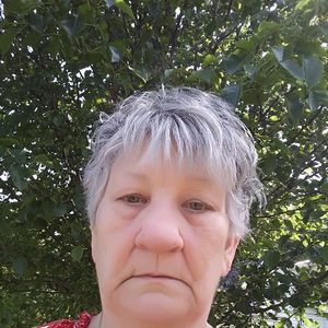 Meet your Posher, Shirley